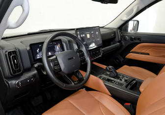 Подержанный автомобиль Haval H9 2024 года (16 фото)