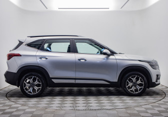 Подержанный автомобиль Kia Seltos 2021 года (6 фото)