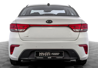 Подержанный автомобиль Kia Rio Sedan 2020 года (6 фото)
