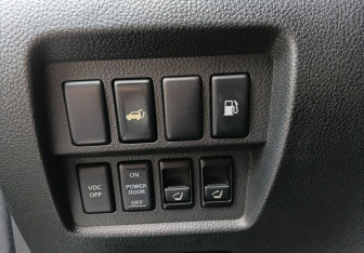 Подержанный автомобиль Nissan Murano Suv 2010 года (14 фото)