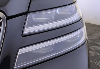 Подержанный автомобиль Genesis G80 2021 года (17 фото)