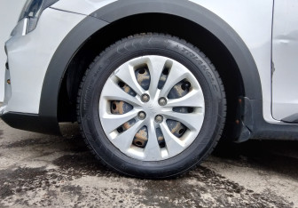 Подержанный автомобиль Kia Rio Hatchback 2021 года (11 фото)