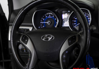 Подержанный автомобиль Hyundai i30 Hatchback 2016 года (16 фото)