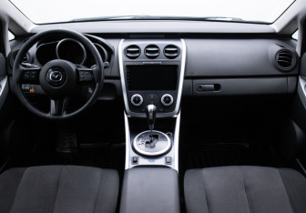 Подержанный автомобиль Mazda CX-7 2008 года (12 фото)
