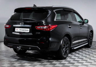 Подержанный автомобиль Infiniti JX 2013 года (5 фото)