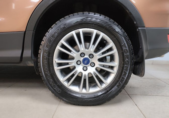 Подержанный автомобиль Ford Kuga 2013 года (9 фото)