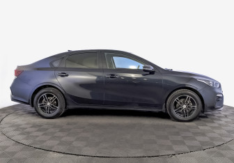 Подержанный автомобиль Kia Cerato Sedan 2020 года (4 фото)
