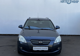 Подержанный автомобиль Kia Ceed Wagon 2008 года (2 фото)