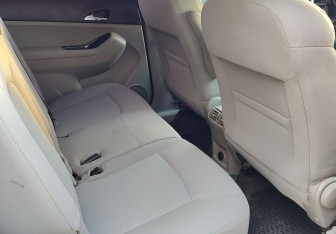Подержанный автомобиль Chevrolet Orlando 2012 года (11 фото)