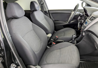 Подержанный автомобиль Hyundai Solaris Sedan 2016 года (23 фото)