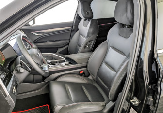 Подержанный автомобиль Geely Tugella 2024 года (21 фото)