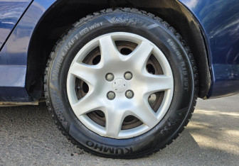 Подержанный автомобиль Peugeot 308 Hatchback 2009 года (18 фото)