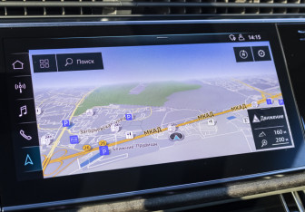 Подержанный автомобиль Audi Q8 2019 года (17 фото)