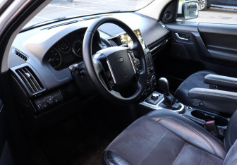 Подержанный автомобиль Land Rover Freelander 2011 года (7 фото)