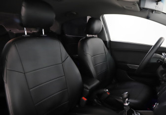Подержанный автомобиль Kia Rio Sedan 2015 года (2 фото)