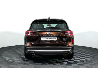 Подержанный автомобиль Infiniti QX50 2021 года (6 фото)