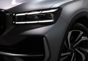 Подержанный автомобиль Geely Monjaro 2024 года (21 фото)