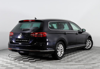 Подержанный автомобиль Volkswagen Passat Wagon 2018 года (3 фото)