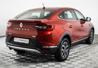 Подержанный автомобиль Renault Arkana 2019 года (5 фото)
