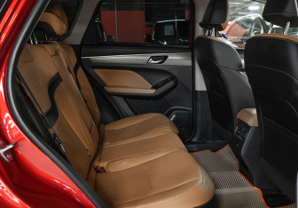 Подержанный автомобиль Haval Jolion 2023 года (12 фото)