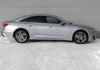 Подержанный автомобиль Audi A6 Sedan 2022 года (4 фото)