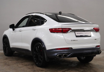 Подержанный автомобиль Geely Tugella 2022 года (5 фото)