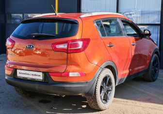 Подержанный автомобиль Kia Sportage 2011 года (5 фото)