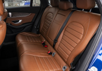 Подержанный автомобиль Mercedes-Benz GLC AMG 2016 года (15 фото)