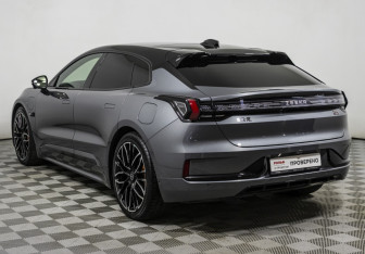 Подержанный автомобиль Zeekr 001 2023 года (7 фото)