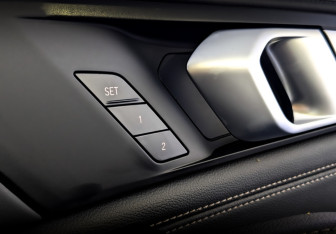 Подержанный автомобиль BMW X6 2020 года (27 фото)