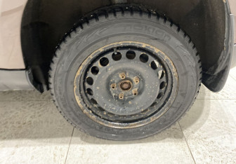 Подержанный автомобиль Skoda Yeti 2016 года (12 фото)