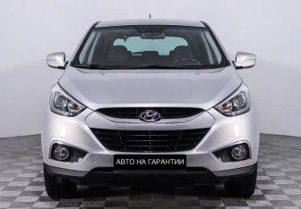 Подержанный автомобиль Hyundai ix35 2015 года (2 фото)