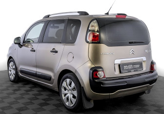 Подержанный автомобиль Citroen C3 Picasso 2012 года (7 фото)