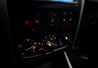 Подержанный автомобиль Nissan Almera Sedan 2013 года (25 фото)