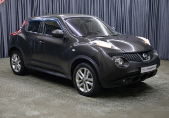 Подержанный автомобиль Nissan Juke 2011 года (2 фото)