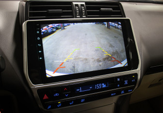 Подержанный автомобиль Toyota Land Cruiser Prado 2021 года (20 фото)