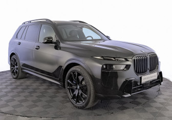 Подержанный автомобиль BMW X7 2024 года (3 фото)