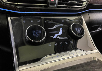 Подержанный автомобиль Exeed VX 2021 года (14 фото)