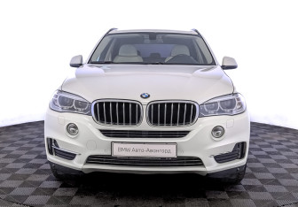 Подержанный автомобиль BMW X5 2015 года (2 фото)