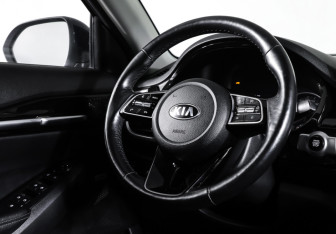 Подержанный автомобиль Kia Seltos 2020 года (13 фото)
