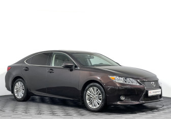 Подержанный автомобиль Lexus ES 2014 года (3 фото)