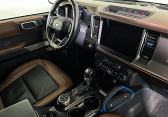 Подержанный автомобиль Ford Bronco 2022 года (9 фото)