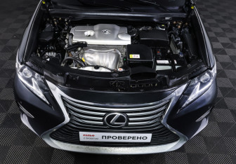 Подержанный автомобиль Lexus ES 2017 года (9 фото)