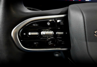 Подержанный автомобиль Omoda C5 2023 года (29 фото)