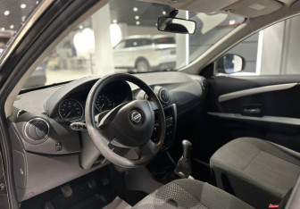 Подержанный автомобиль Nissan Almera Sedan 2014 года (7 фото)