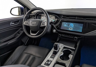 Подержанный автомобиль Omoda S5 2023 года (28 фото)