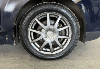 Подержанный автомобиль Ford Focus Hatchback 2005 года (18 фото)