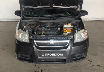 Подержанный автомобиль Chevrolet Aveo Sedan 2011 года (15 фото)
