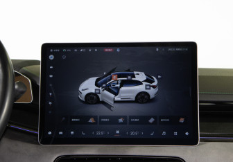 Подержанный автомобиль Zeekr 001 2023 года (19 фото)