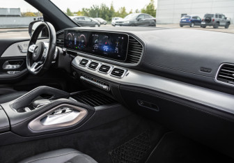 Подержанный автомобиль Mercedes-Benz GLE 2019 года (15 фото)